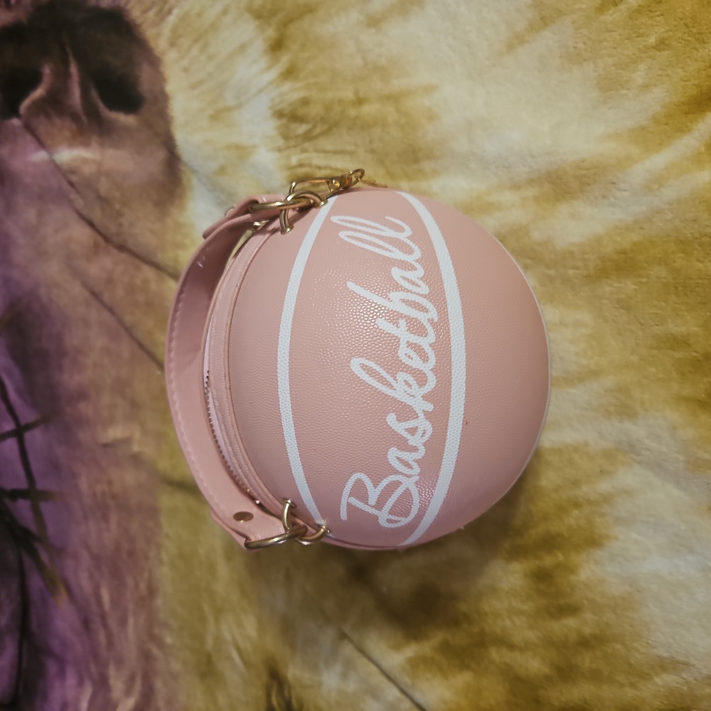 Basketball shape purse